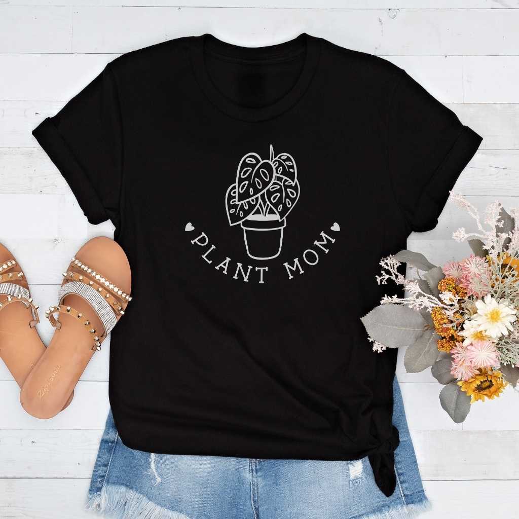 Short-Sleeve Plant Mom Shirt