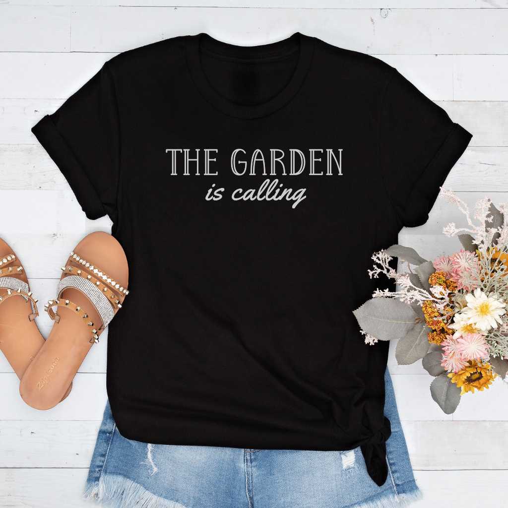 Short-Sleeve The Garden is Calling Shirt