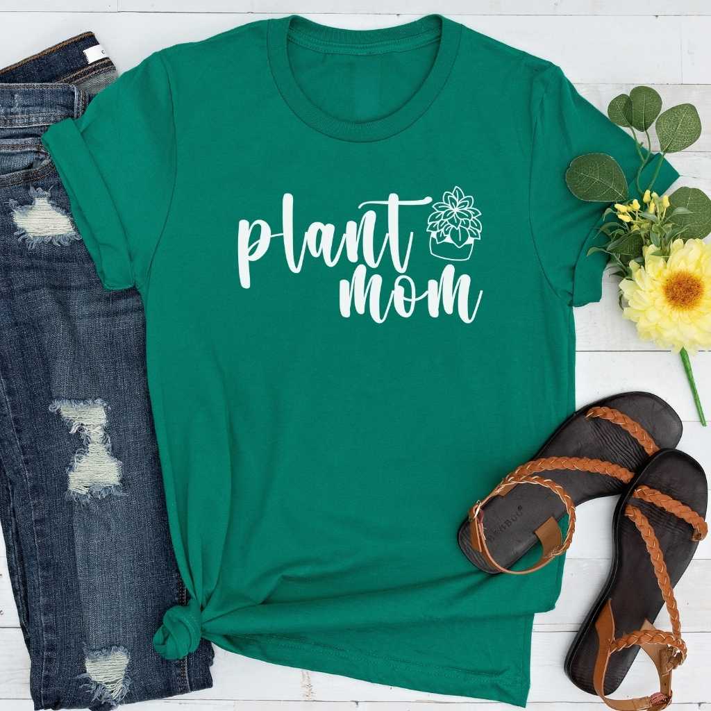 Short-Sleeve Plant Mom Shirt